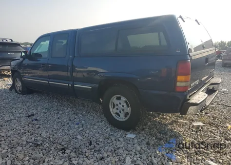 2000 Chevrolet Silverado C1500 from USA, damaged, VIN 1GCEC19T3YZ330464